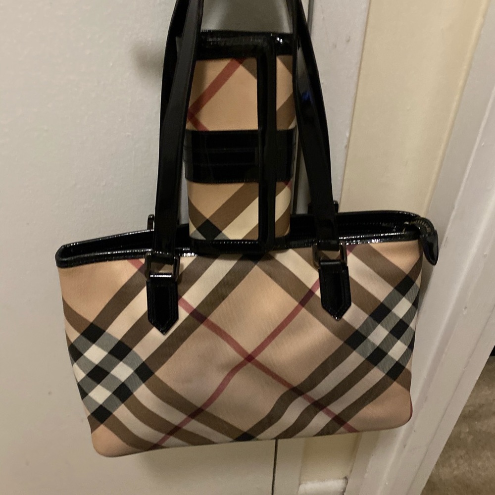 Burberry purse and wallet